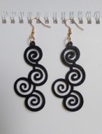 Czarne drewniane lekkie kolczyki ażurowe