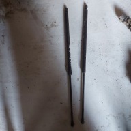 SIŁOWNIK KLAPY BAGAŻNIKA TYŁ RENAULT SCENIC III LIFT 904517337R