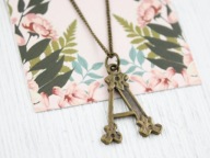 wisiorek LITERA A inicjał vintage retro NB114