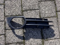 KRATKA HALOGENU KRATKA ZDERZAKA ATRAPA AUDI A3 PRAWA STRONA 8P 8P4807681B