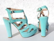 Zamszowe sandałki markowe roz 39