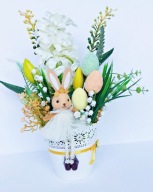 Stroik wielkanocny z uroczym zajączkiem – idealna dekoracja świąteczna