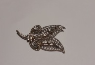 Broszka- ażurowy listek