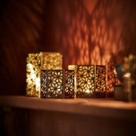 ZŁOTY ŚWIECZNIK NA TEALIGHTY AŻUROWY KWADRATOWY LJUVARE I K E A 8 cm