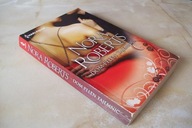 DOM PEŁEN TAJEMNIC NORA ROBERTS