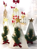 Bożonarodzeniowe dekoracje. Zestaw trzech drewnianych choinek.