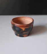 Mała gliniana waza wazonik wazon w czarne plamy vintage