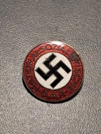 Odznaka NSDAP – Sygnowana RZM M1/92 – Karl Wild