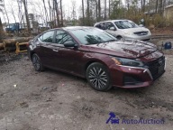 Nissan Altima 2024 NISSAN ALTIMA SV FWD 2.5 Benzyna 188KM