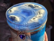 Świeczka 3D z rzeźbioną pokrywką jak obraz toń morska