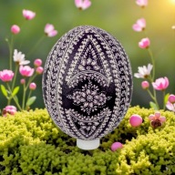 Pisanka ręcznie drapana STRUSIE jajo metoda rytownicza Wielkanoc rękodzieło