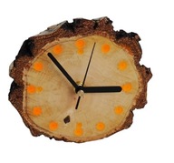 Zegar biurkowy z plastra drewna