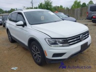 Volkswagen Tiguan 2021 VOLKSWAGEN TIGUAN 2.0T S 2.0 Benzyna 184KM