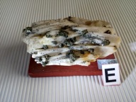 MIN 201 KRYSTALIZACJA BARYTU z CHALKOPIRYTEM