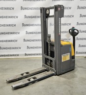 Wózek paletowy elektryczny z masztem – Jungheinrich EJC 212