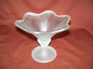 SZKLANA SALATERKA, PUCHAREK NA LODY