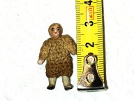 Mała Bisgue antyczna lalka w szydełkowej sukience Carl Horn niemiecka