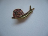 METALOWA EMALIOWANA PIN PRZYPINKA ŚLIMAK