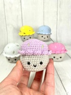 Babeczka Kawaii z buzią szydełkowe jedzenie amigurumi