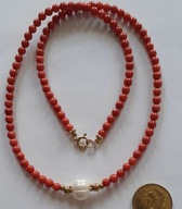 Retro*koral naturalny 4mm, perła biała ,słodkowodne, stal pozłacana