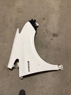 TOYOTA PRIUS PLUS BŁOTNIK PRZEDNI PRAWY