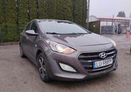 Hyundai i30 2015r. 1.6 CRDI. Uszkodzony tyl i lekko lewy przod. Jezdzi.