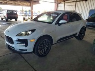 Porsche Macan 2.0 turbo 245 KM, biala perla, czerwone skory 2.0 Benzyna