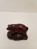 Rzeźba FIGURKA ŚWINKA ANGIELSKA DO GABLOTY