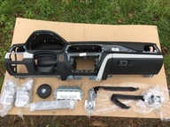 BMW M4 F82 deska konsola head up skóra poduszka AIR BAG pasy BMW M3 F80