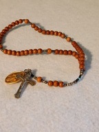 Brązowy różaniec z drewna