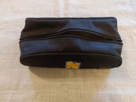 Duża kosmetyczka marki Titan, z logo