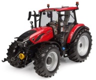 Traktor CASE IH Farmall 120C Tractor 2021 1/32 Universal Hobbies UH6852