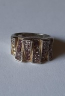 Metalowy pierścionek z fioletowym strassem kryształkami - średnica 2cm