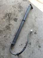 RAV4 5 V SIŁOWNIK KLAPY LEWY 68920-42020 2019-