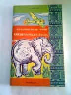 KREDENS PEŁEN ŻYCIA - Alexander McCall Smith