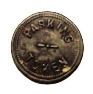 Parkingowy żeton ("Parking Token"). Jest to metalowy żeton transportowy,
