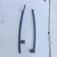 Toyota Yaris I 3D prowadnica szyby lewa