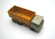 MATCHBOX Tipper Container Truck /Regular Wheels/ (2)
