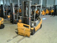 Wózek widłowy elektryczny - Jungheinrich EFG320