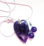 Fioletowy naturalny ametyst, wisiorek serce i kolczyki, komplet