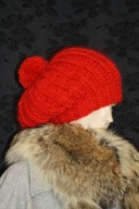 CZAPKA beret z pomponem RĘKODZIEŁO moher czerwony