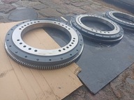 wieniec obrotu obrotnica traker fotowoltaiczny