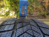 Pirelli Winter SottoZero 3 SEAL 245/45R18 1x7mm 19r