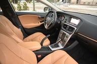 VOLVO V40 INSCRIPTION PANORAMA SKÓRA AUTOMAT