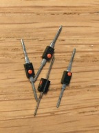 Dioda pojemnościowa KB122A, fale decymetrowe