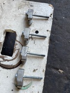 MERCEDES BENZ W204 W205 W212 W639 W906 2,2CDI A651 UCHWYTY WTRYSKIWACZY