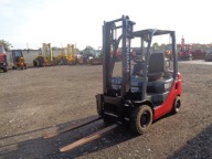 Wózek widłowy BT Toyota GT18 z przesuwem