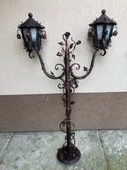Lampa ogrodowa stojąca kuta