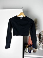 Czarny sportowy krótki top seamless z długim rękawem croptop do ćwiczeń