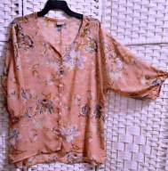 BON A'PARTE - DELIKATNA MGIEŁKA Z BUFIASTYMI RĘKAWAMI I DŁUŻSZYM TYŁEM r:36